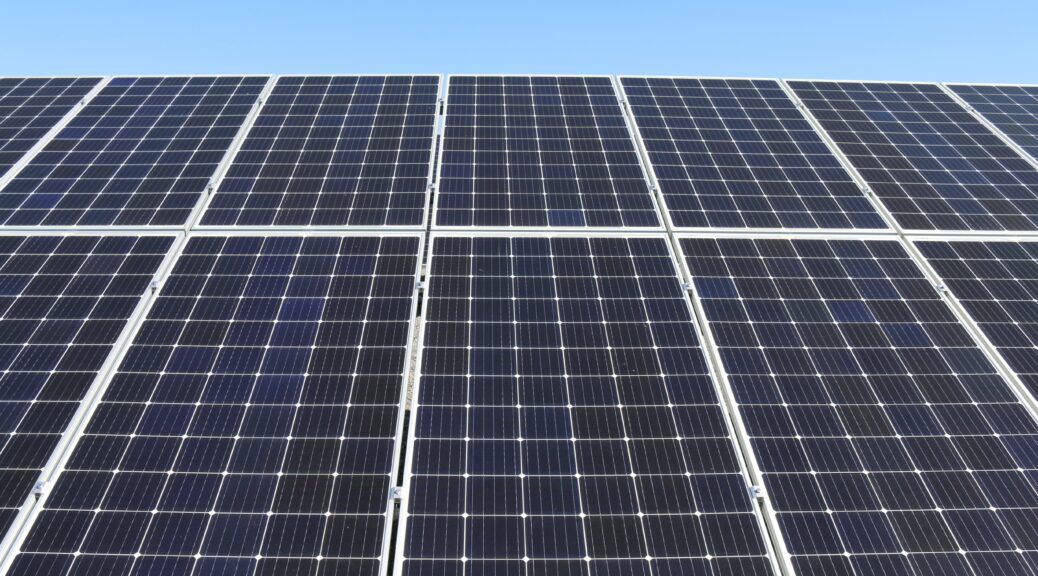 List of 3 solar park investors active in Italy