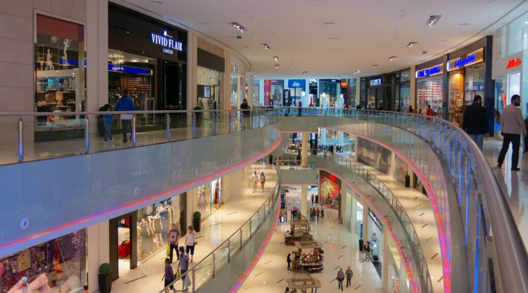 List of 3 Large Shopping Mall Investors in Europe